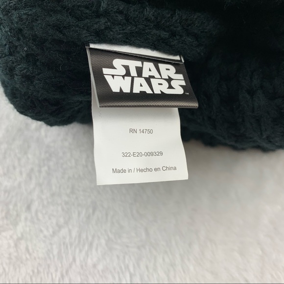 Disney Star Wars Baby Yoda Hat Mittens Set - Picture 8 of 13